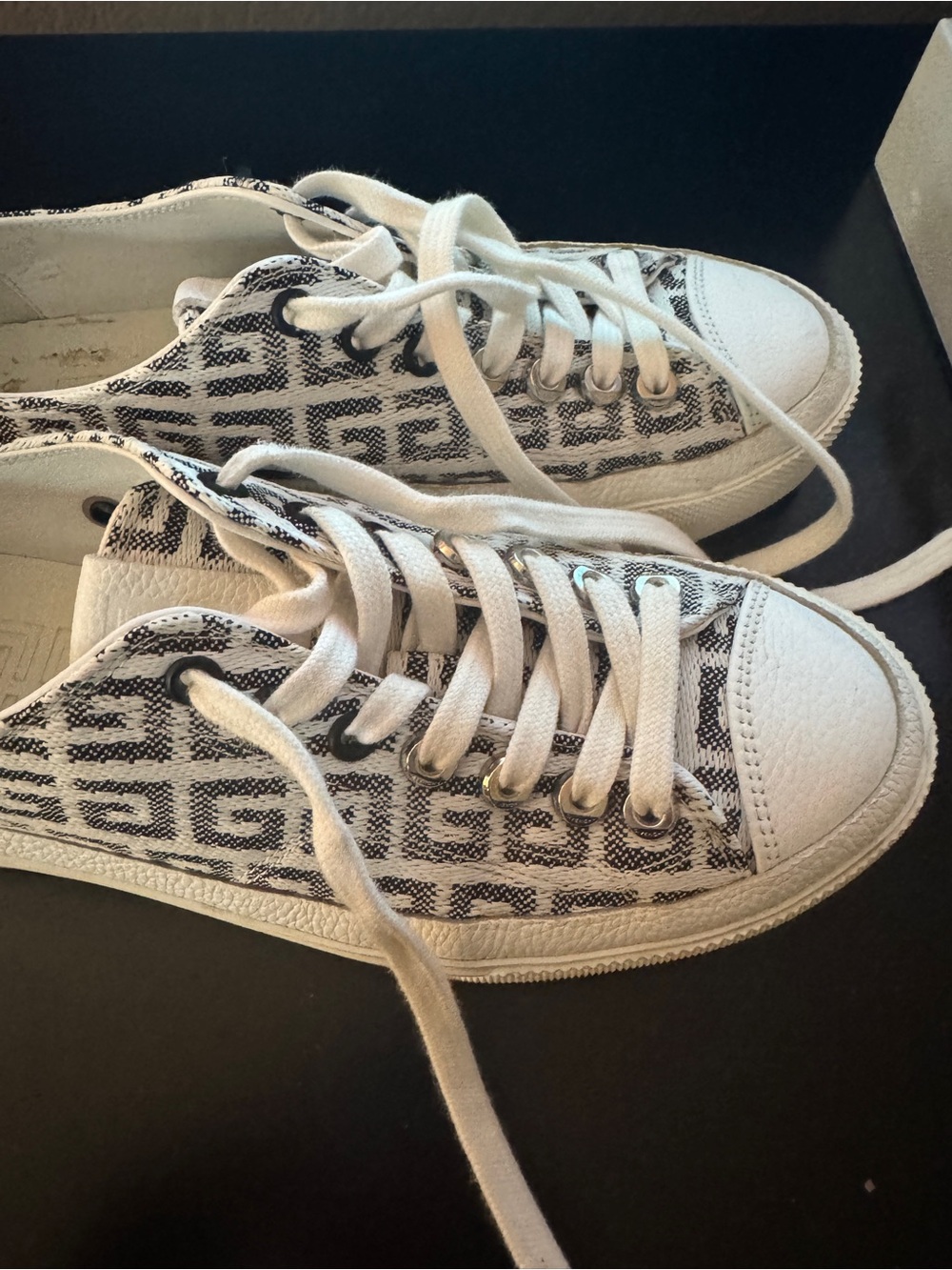 Givenchy Sneakers